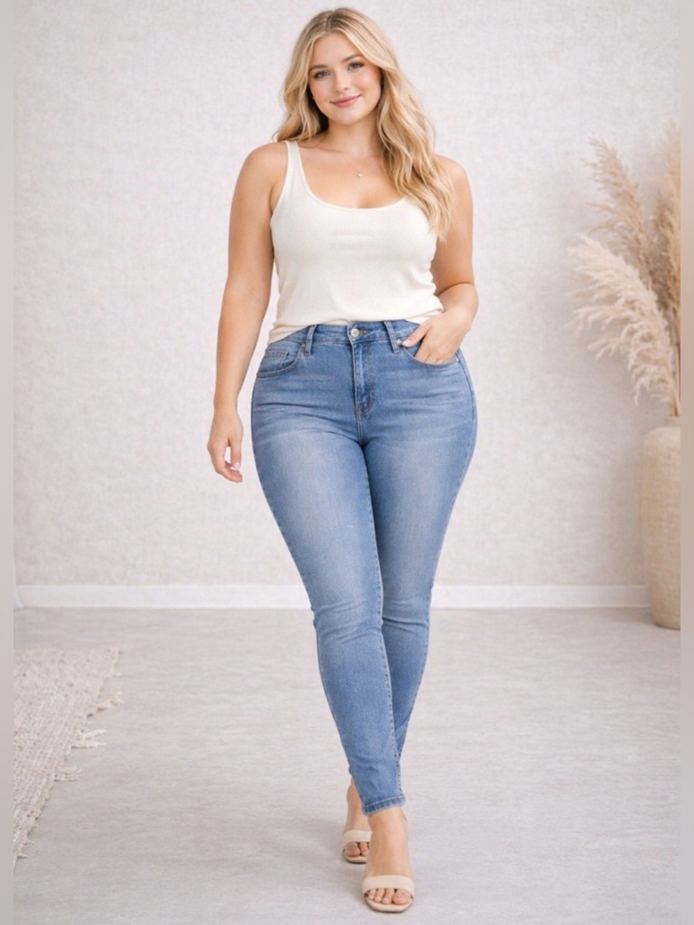 Torrid Sky High Skinny Jeans 24R Light Wash High Rise Stretch Denim Plus Size